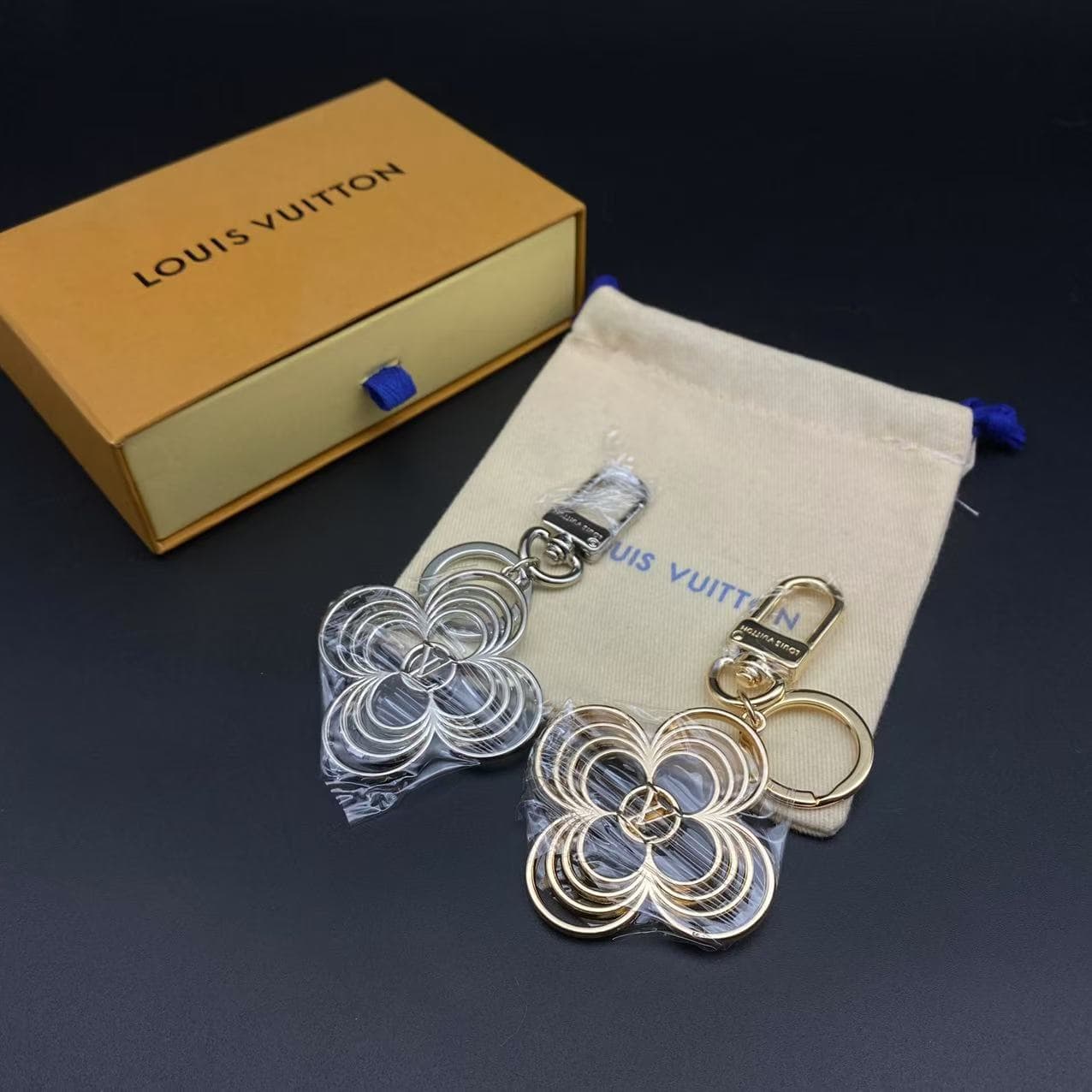 Logo keychain — view 1