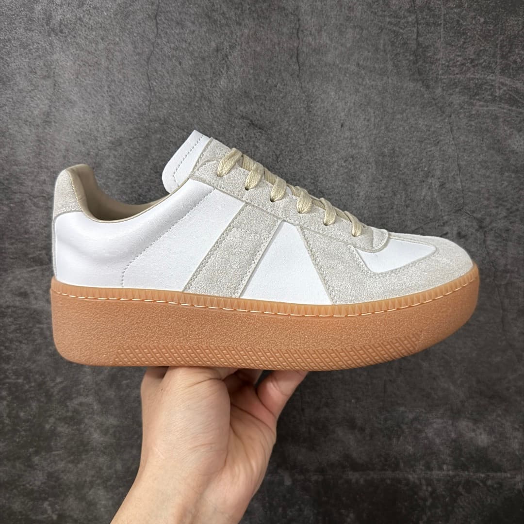 Replica Sneakers — view 1